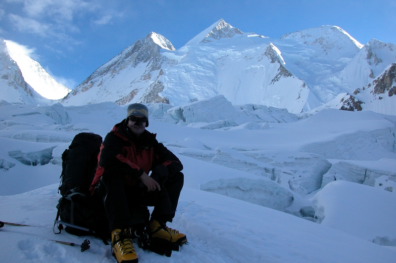 Carsten in the icefall -- on our way to Camp 1 again